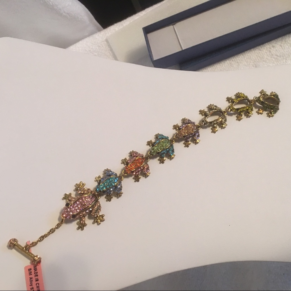 Bracelet
